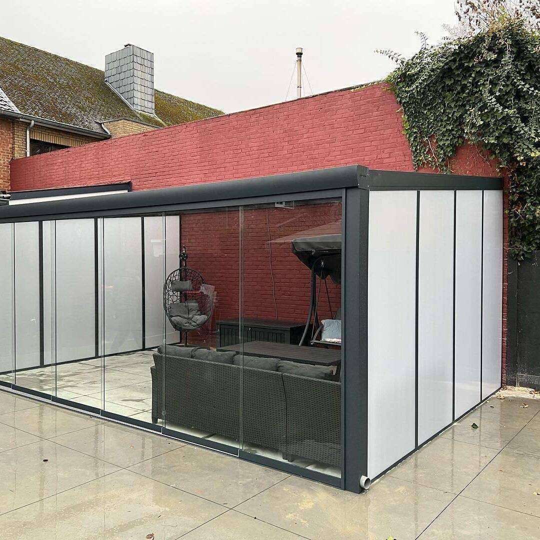 Loungeveranda met schuifdeuren